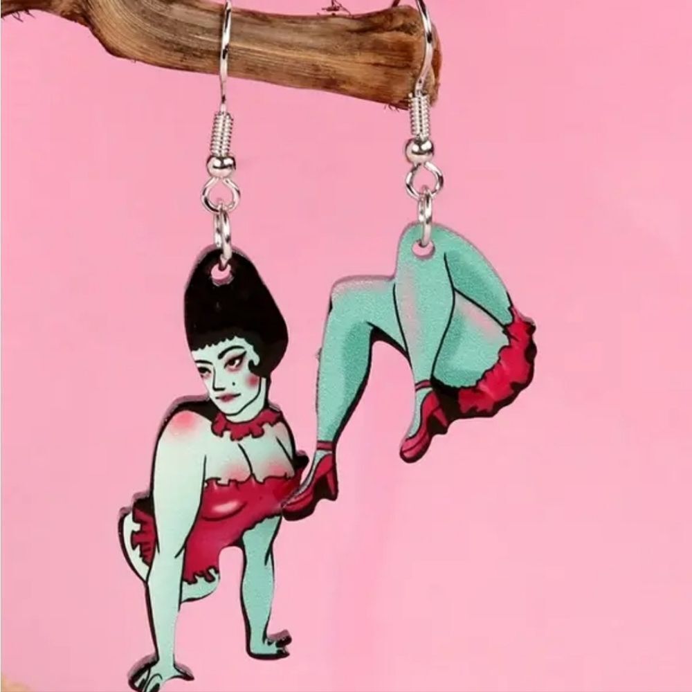 Fun Halloween dangle earrings - Picture 2 of 12